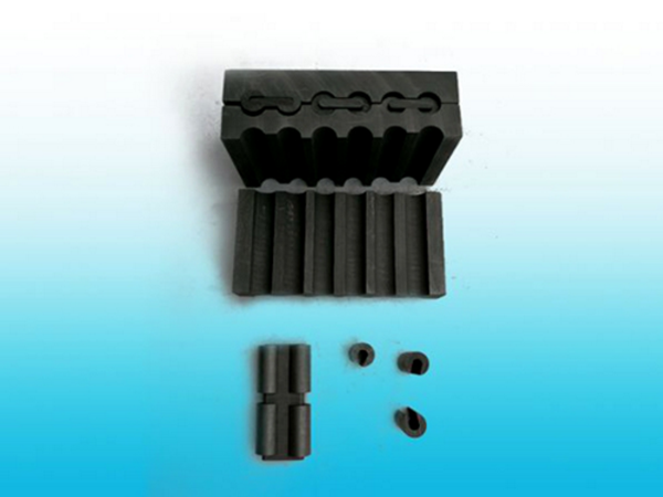 石墨制品具有优良的自润滑性